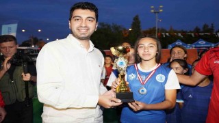 Tuzla'da Yaz Spor Okulları coşkuyla tamamlandı