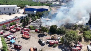 Tuzladaki fabrika yangını kısmi olarak kontrol altına alındı