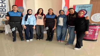 Üniversite öğrencilerine güvenlik ve siber farkındalık eğitimi