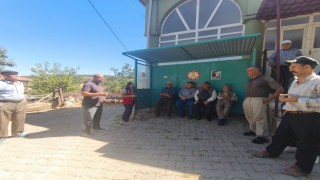 Uşak İl Tarım ve Orman Müdürlüğü personelleri üreticilerle bir araya geldi