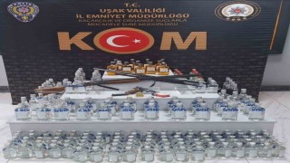 Uşak'ta kaçak alkol ve sigara operasyonu