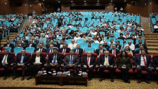 Uşak'ta 'Timsal Karabekir ile Tarihin Kalbine Yolculuk' söyleşisi