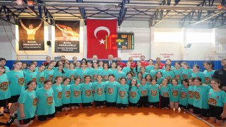 Üzümlüde milli güreşçiler için gelişim kampı