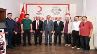 Vali  Aydın Baruş Kızılayda