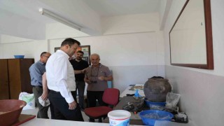 Vali Akmeşe Kınık Höyük Kazı Alanını inceledi