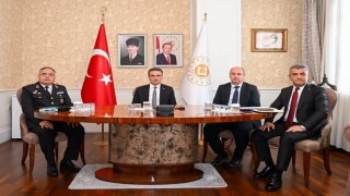 Vali Aydın Baruş, Bakanlar Çiftçi ve Tekin ile "Okul Güvenliği" toplantısına katıldı