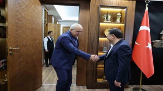 Vali Çiçek, GÖKTİM KartalAir Takımı Dünya Şampiyonlarını kabul etti