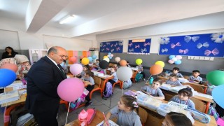 Vali İsmail Ustaoğlu, Balıkesirde ilk ders zilini çaldı