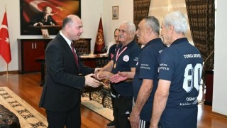 Vali Serdengeçti’den Bocce Şampiyonlarına Tebrik