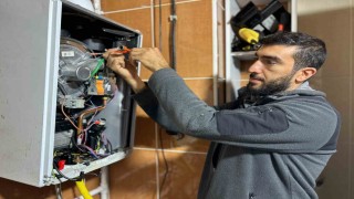 Van'da kombi ustalarının kış mesaisi başladı