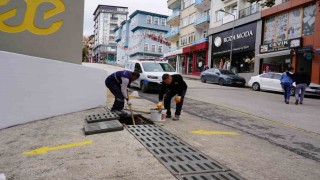 Yağışlar öncesinde mazgallarda temizlik çalışması yapıldı