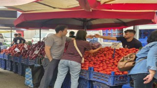 Yaş sebze ve meyvede fahiş fiyata yönelik operasyon vatandaşı ve pazarcıyı sevindirdi