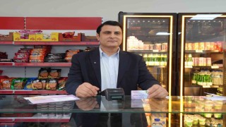 Yılmaz'dan bir destek de liseli öğrencilere