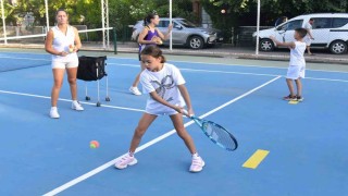 Yunusemrede kış spor okulları kayıtları başladı
