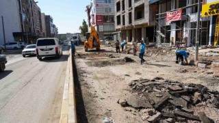 Zey Caddesinde altyapı tamamlandı, asfalt çalışması başladı