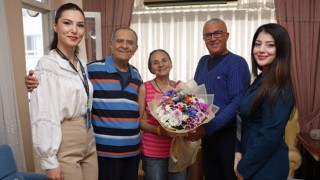 Akdeniz Belediyesi Büyükleri Yalnız Bırakmadı