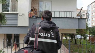 Bafra'da tüfekle oynarken ateş aldı, apartman sakinleri panik yaşadı