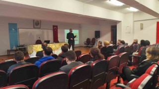 Bağımlılıkla mücadelenin yasal boyutuna dikkat çekildi