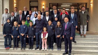 Bilal Erdoğan'dan Nezahat Özdemir İmam Hatip Ortaokulu'na ziyaret
