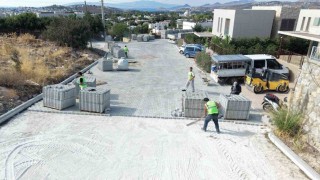 Bodrum'da parke yol çalışmaları sürüyor