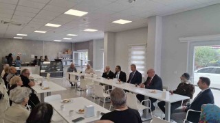 Büyükşehir'in 100 Yaş Evi'nde Dünya Yaşlılar Günü buluşması