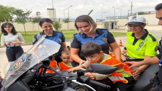 Cizre'de minik öğrencilere polislik mesleği tanıtıldı
