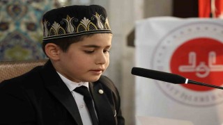 Elazığ'da Kur'an-ı Kerim'i yüzünden güzel okuma bölge finali heyecanı
