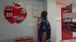 Gebze'de okul kantinlerinde hijyen ve etiket denetimi yapıldı
