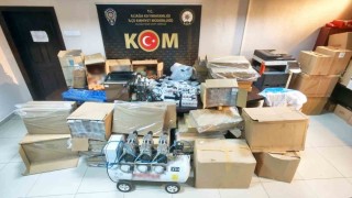 İzmir'de 5 milyon liralık dev kaçakçılık operasyonu: 15 şüpheliye adli işlem
