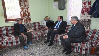 Kaymakam Türker'den Yaşlılar Haftasına özel anlamlı ziyaret