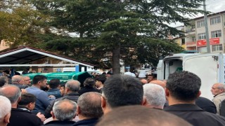 Kazada hayatını kaybeden 2 kişi son yolculuğuna uğurlandı