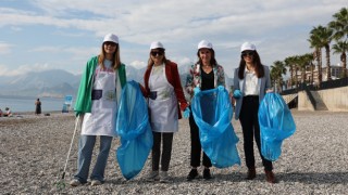 Konyaaltı Sahili’nde Plastik Atıklar Denize Ulaşmadan Toplanacak