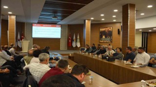 Manisa'da zeytin ve zeytinyağı sektörü masaya yatırıldı