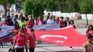 Osmaniye’de Amatör Spor Haftası Kortej Yürüyüşüyle Başladı