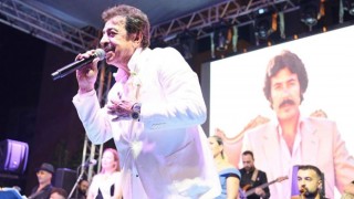 Osmaniye’de Ferdi Tayfur Şarkıları ve Ahmet Selçuk İlkan Rüzgârı Esecek