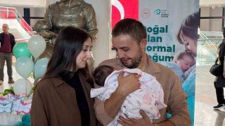 Prof. Dr. Levent Öztürk: "Her zaman normal doğumu destekliyoruz"