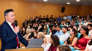 Rektör Uzun, Öğrencilerin Soru ve Taleplerini Dinledi