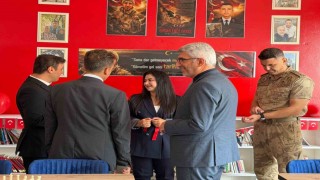Şehit Uzman Çavuş Ertaş'ın adı Cizre'de kütüphanede yaşatılacak
