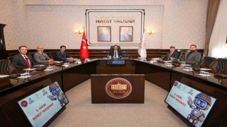 Vali Masatlı, HatayBOT Robot Yarışması hazırlıklarını değerlendirdi