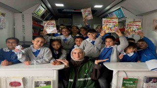 Yeşilay'dan Selim'de öğrencilere kitap ve farkındalık buluşması